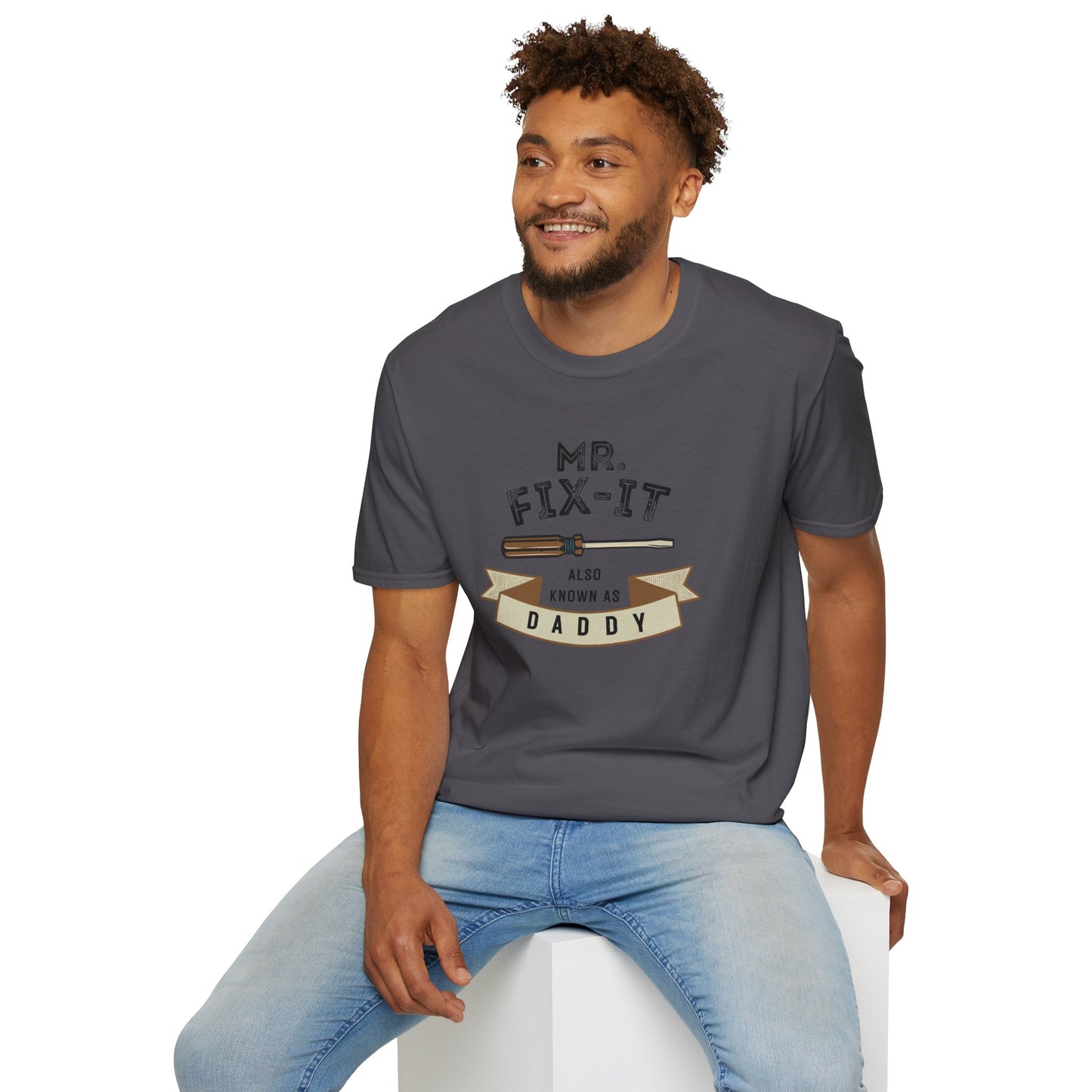 MR. FIX-IT - Men's Gilden T-Shirt (XS - 5XL)